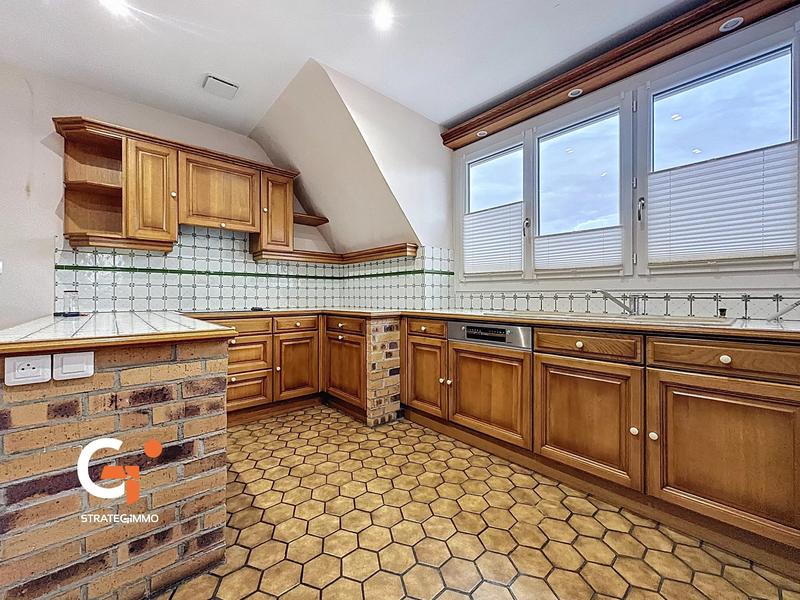 Appartement - 136 m² - 6 pièces