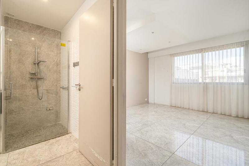 Appartement - 121 m² - 3 pièces