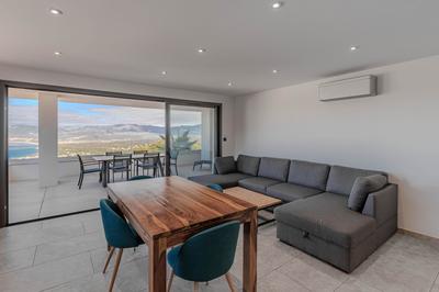 Appartement - 82 m² - 3 pièces