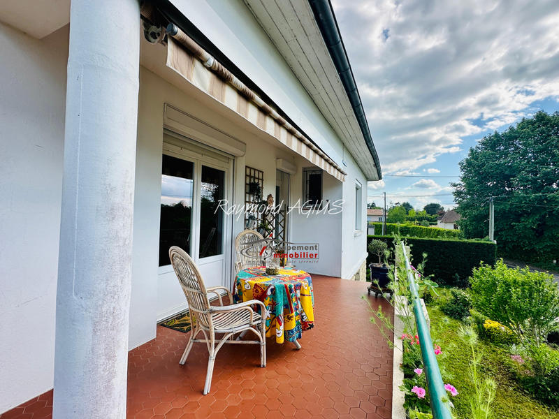 Maison - 189 m² - 9 pièces