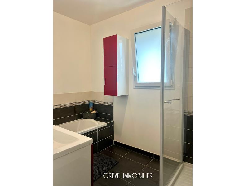 Maison - 104 m² - 6 pièces