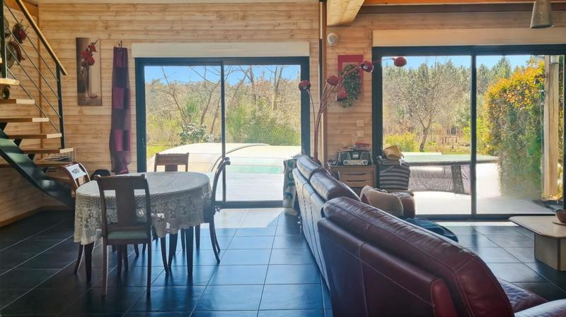 Maison - 152 m² - 6 pièces