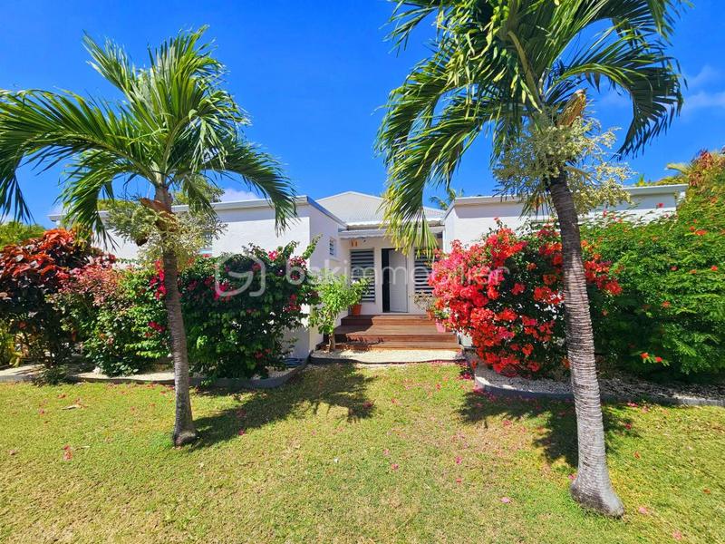 Maison - 177 m² - 7 pièces