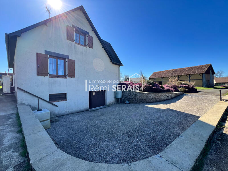 Maison - 137 m² - 5 pièces