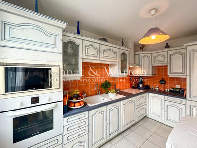 Appartement - 75 m² - 3 pièces