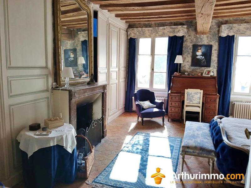 Maison - 228 m² - 9 pièces