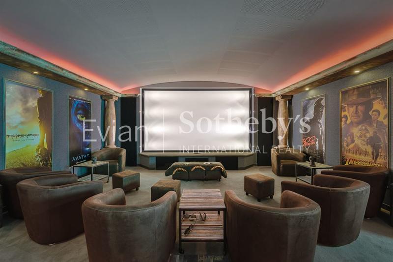 Maison - 306 m² - 6 pièces