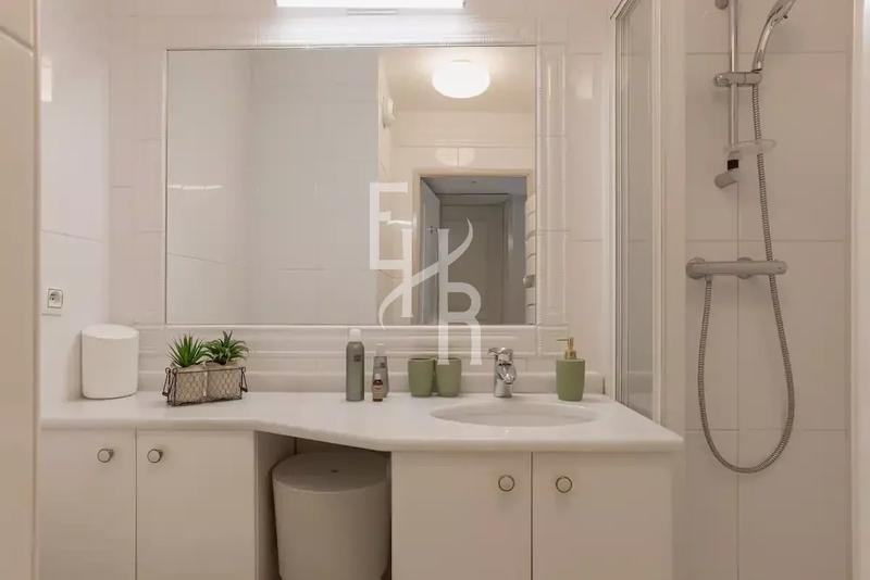 Appartement - 138 m² - 5 pièces