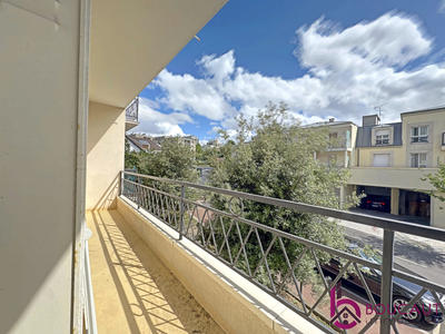 Appartement - 69 m² - 3 pièces