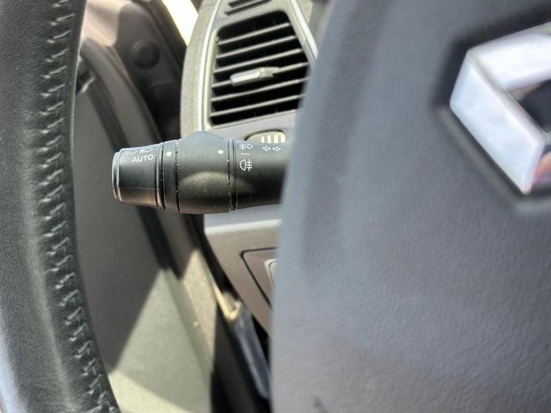 Renault Laguna III (2) 2.0 Dci 175 Initiale Bva6