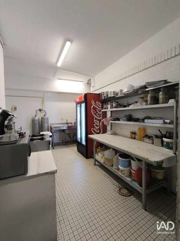 Local commercial - 210 m²