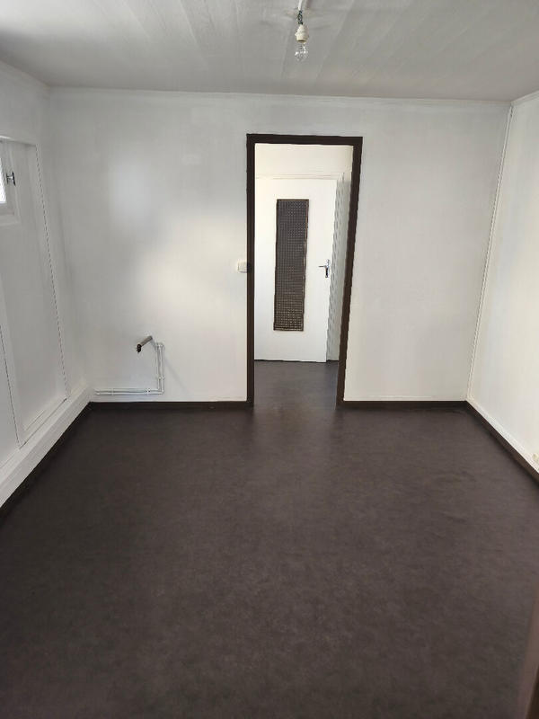 Local commercial - 43 m² - 2 pièces