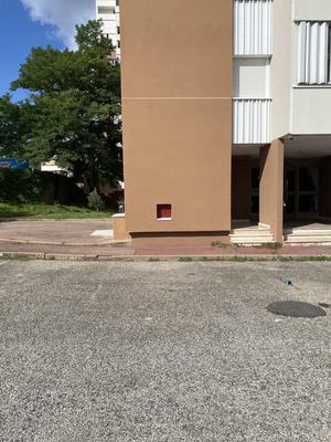 Parking / Garage - 12 m²