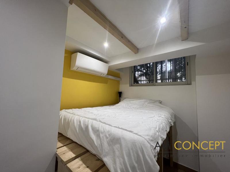 Appartement - 100 m² - 6 pièces