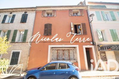 Appartement - 75 m² - 3 pièces