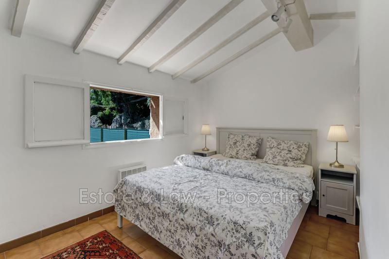 Maison - 177 m² - 5 pièces