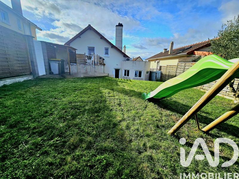 Maison - 95 m² - 5 pièces