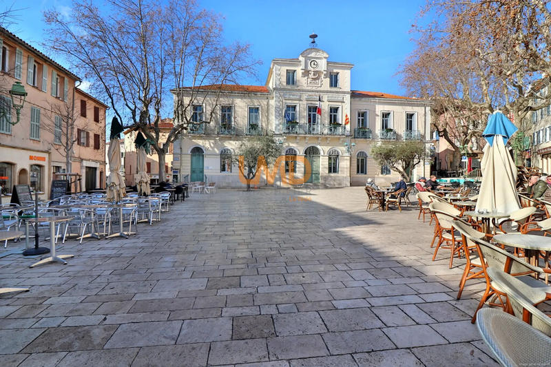 Bureau - 121 m² - 6 pièces