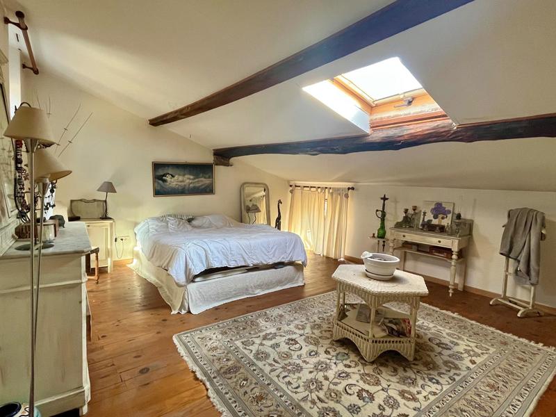 Local commercial - 300 m² - 10 pièces