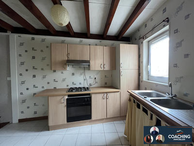 Maison traditionnelle - 82 m² - 5 pièces