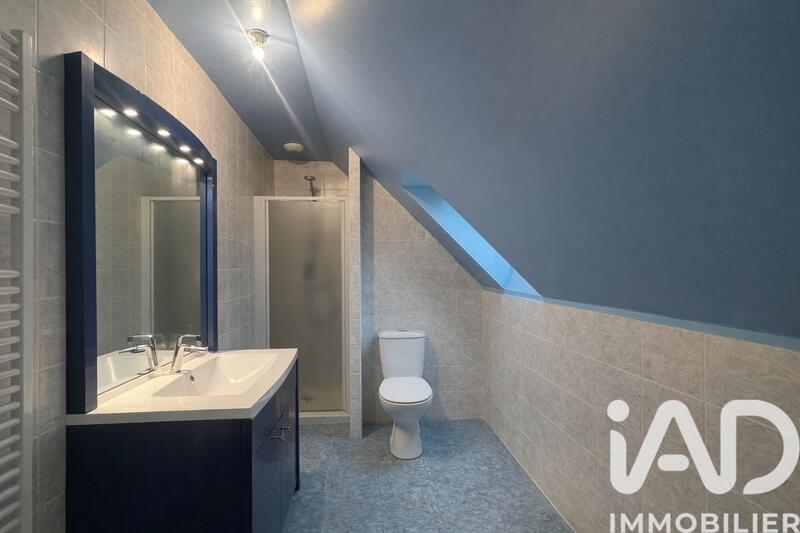 Maison de village - 112 m² - 6 pièces