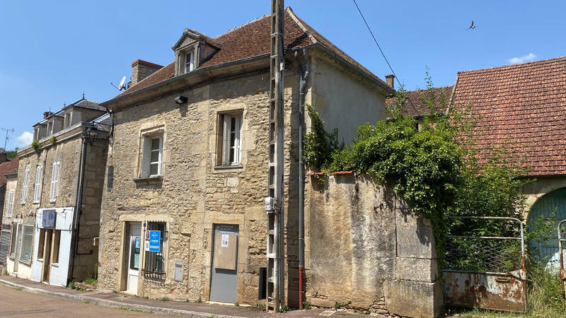 Local d'activité / Entrepôt - 150 m² - 7 pièces