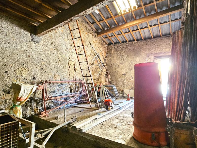 Maison ancienne - 152 m² - 1 pièce