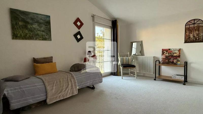 Villa - 171 m² - 6 pièces