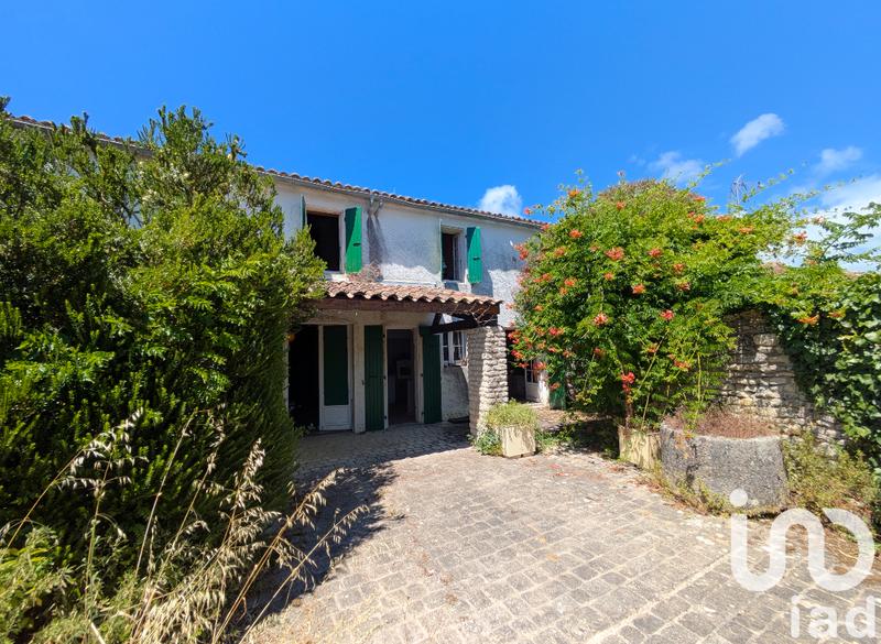 Maison - 179 m² - 10 pièces