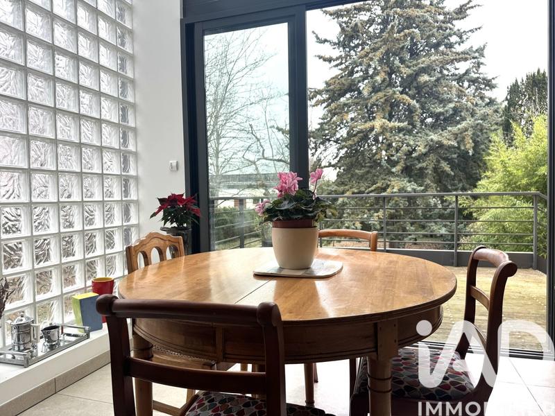Maison - 104 m² - 4 pièces