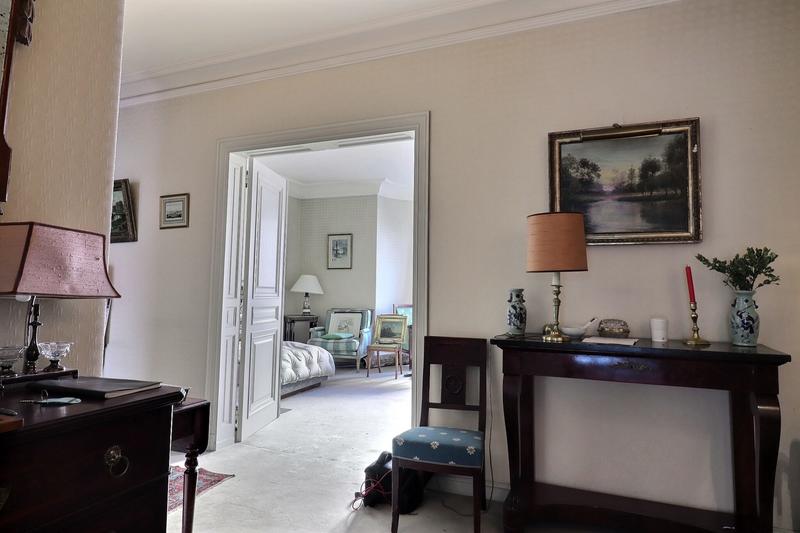 Duplex - 242 m² - 9 pièces