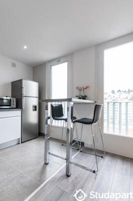 Chambre - 12 m² - 1 pièce