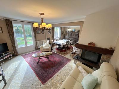 Maison - 97 m² - 5 pièces