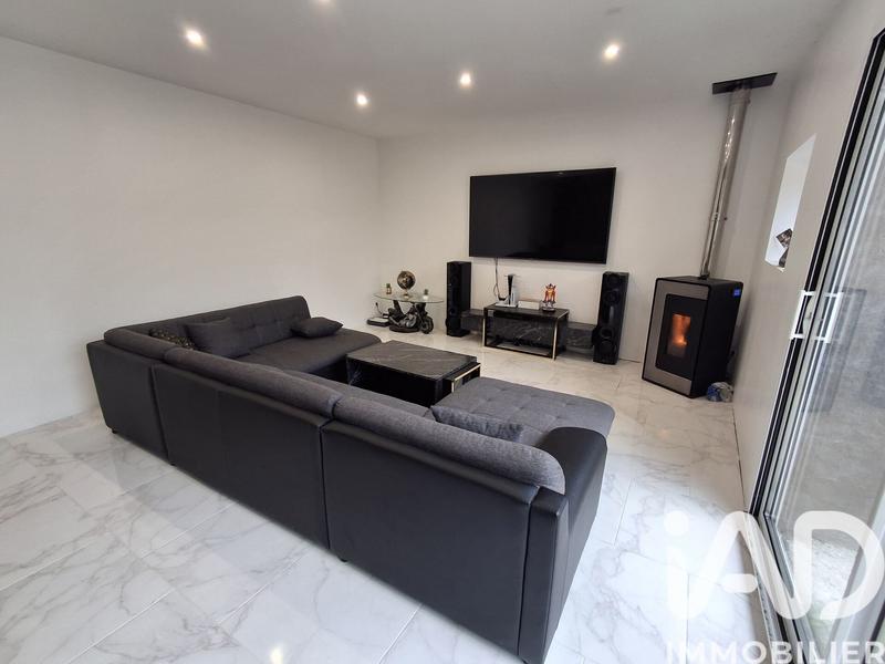 Maison - 161 m² - 7 pièces