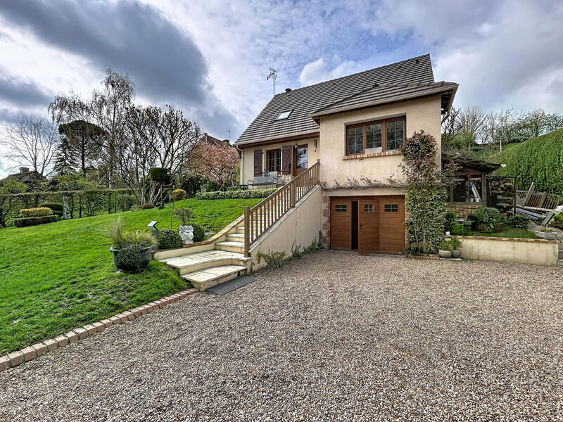 Maison - 105 m² - 4 pièces