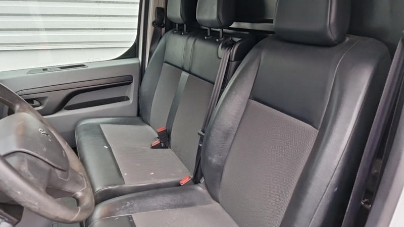 Peugeot Expert Fourgon tole standard bluehdi 100 ss bvm6 pro