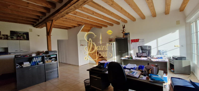 Maison - 270 m² - 10 pièces