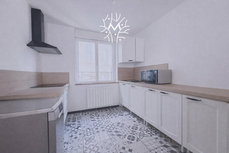 Maison - 105 m² - 5 pièces