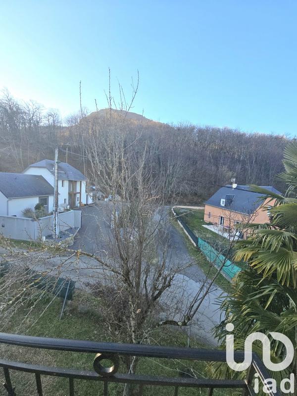 Appartement - 99 m² - 6 pièces