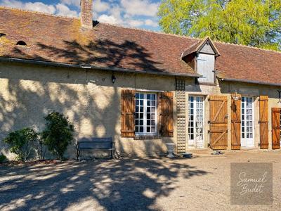 Maison - 95 m² - 5 pièces