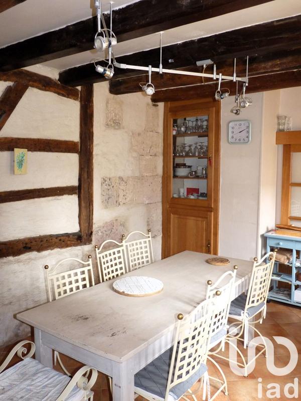 Maison - 330 m² - 13 pièces