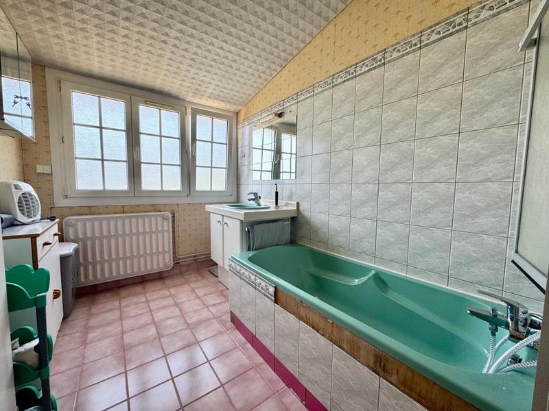 Maison - 82 m² - 4 pièces