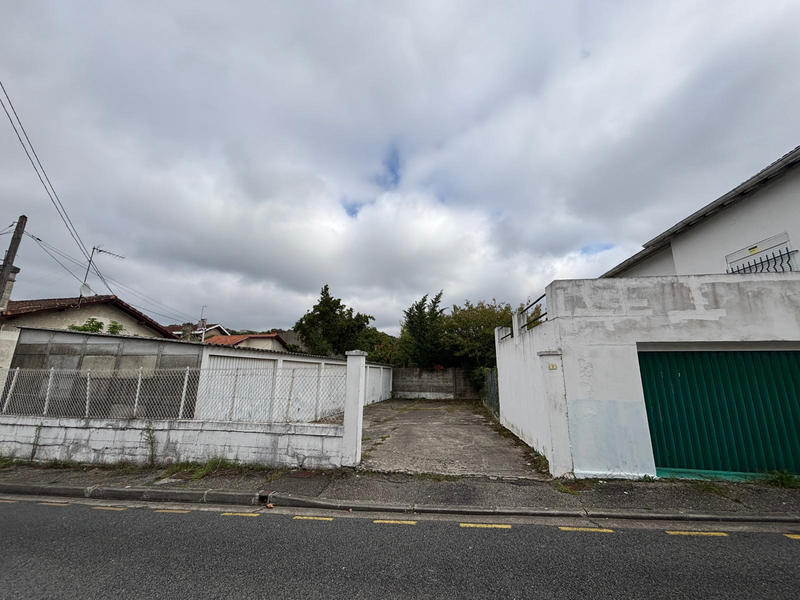 Maison - 140 m² - 7 pièces