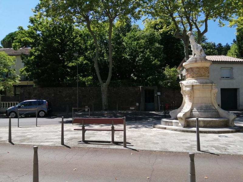 Maison - 240 m² - 9 pièces