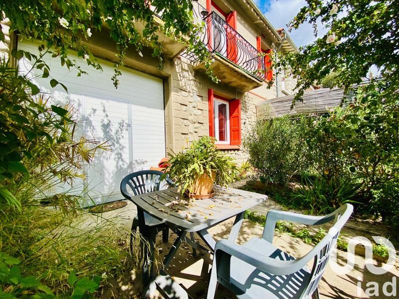 Maison - 140 m² - 5 pièces