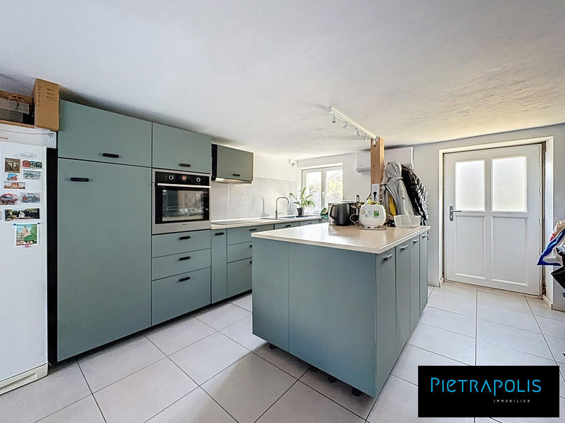 Maison traditionnelle - 123 m² - 6 pièces