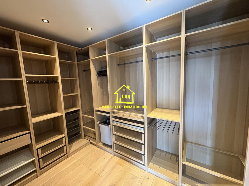 Maison ancienne - 207 m² - 5 pièces