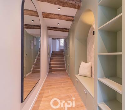 Maison - 179 m² - 5 pièces