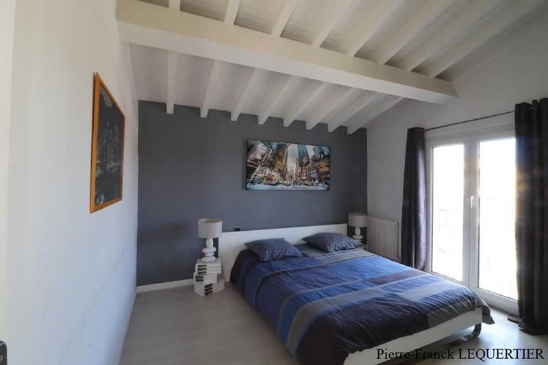 Maison d'architecte - 165 m² - 10 pièces