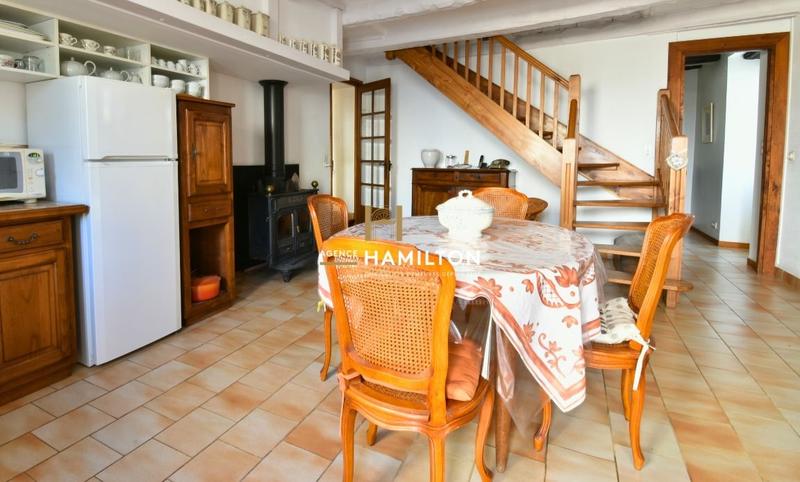 Propriété - 223 m² - 8 pièces